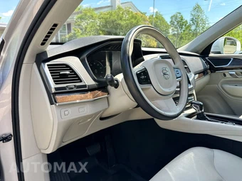 2019 Volvo XC90 T6 Momentum - miniatura 10
