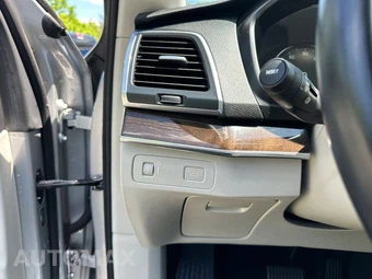 2019 Volvo XC90 T6 Momentum - miniatura 22