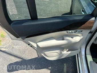 2019 Volvo XC90 T6 Momentum - miniatura 39