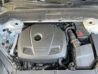 2019 Volvo XC90 T6 Momentum - miniatura 16