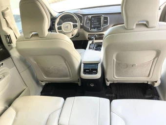 2019 Volvo XC90 T6 Momentum - miniatura 19