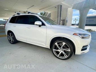 2019 Volvo XC90 T6 Momentum - miniatura 2