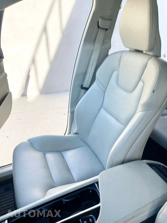 2019 Volvo XC90 T6 Momentum - miniatura 21