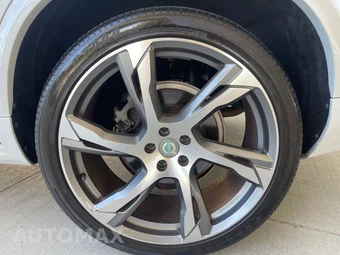 2019 Volvo XC90 T6 Momentum - miniatura 38