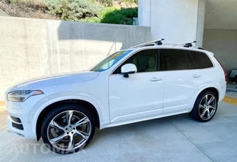 2019 Volvo XC90 T6 Momentum - miniatura 44