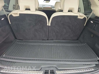 2019 Volvo XC90 T6 Momentum - miniatura 12