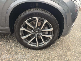 2019 Volvo XC90 T6 Momentum - miniatura 23