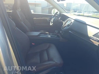 2019 Volvo XC90 T6 Momentum - miniatura 8
