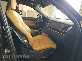 2019 Volvo XC90 T6 Momentum - miniatura 8