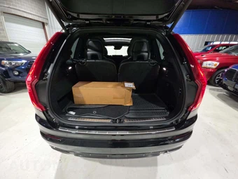 2019 Volvo XC90 T6 R-Design - miniatura 12