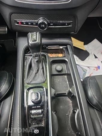 2019 Volvo XC90 T6 R-Design – miniatura 27