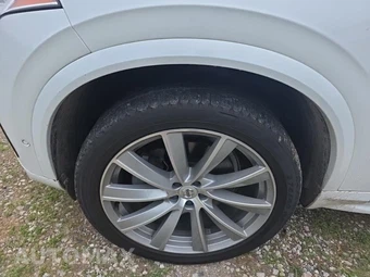 2019 Volvo XC90 T6 R-Design – miniatura 8