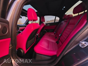 2020 Alfa Romeo Giulia Ti Sport – miniatura 11