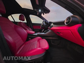 2020 Alfa Romeo Giulia Ti Sport – miniatura 13