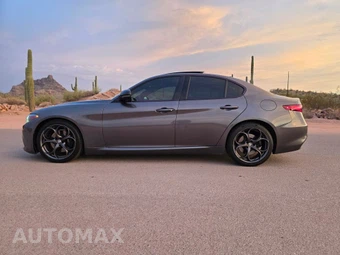 2020 Alfa Romeo Giulia Ti Sport – miniatura 2