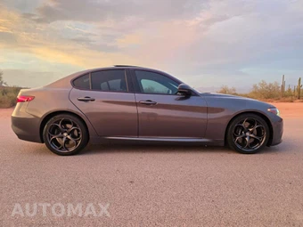2020 Alfa Romeo Giulia Ti Sport – miniatura 6