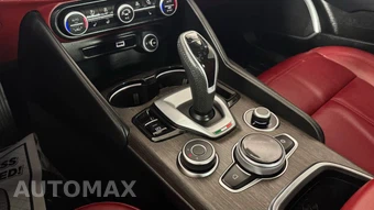 2020 Alfa Romeo Giulia Ti – miniatura 20