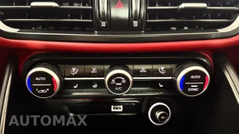 2020 Alfa Romeo Giulia Ti – miniatura 22