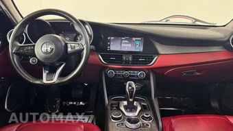 2020 Alfa Romeo Giulia Ti – miniatura 32