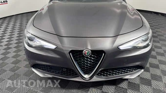 2020 Alfa Romeo Giulia Ti – miniatura 9