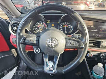 2020 Alfa Romeo Giulia – miniatura 11