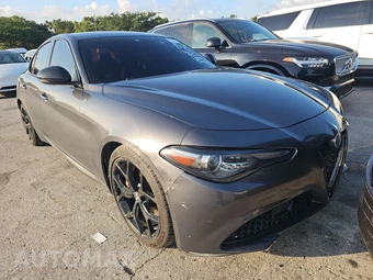 2020 Alfa Romeo Giulia – miniatura 2