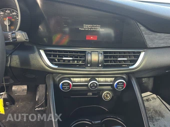 2020 Alfa Romeo Giulia – miniatura 11