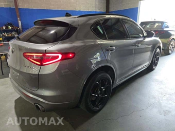 2020 Alfa Romeo Stelvio Sport - miniatura 2