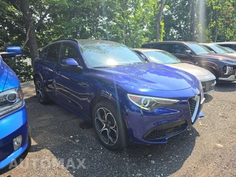 2020 Alfa Romeo Stelvio Ti Sport – miniatura 4