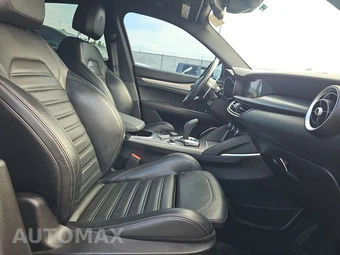 2020 Alfa Romeo Stelvio Ti Sport - miniatura 8