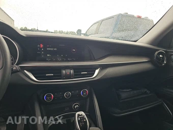 2020 Alfa Romeo Stelvio Ti – miniatura 11