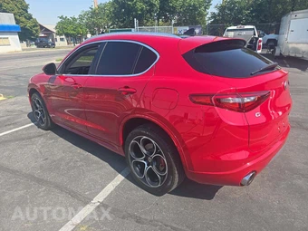 2020 Alfa Romeo Stelvio Ti - miniatura 2