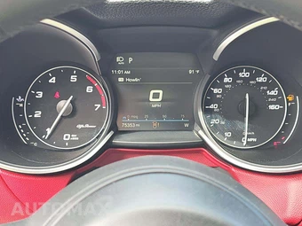 2020 Alfa Romeo Stelvio – miniatura 6