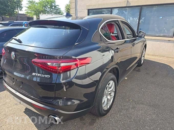 2020 Alfa Romeo Stelvio – miniatura 3