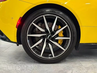 2020 Aston Martin DB11 V8 Coupe - miniatura 12