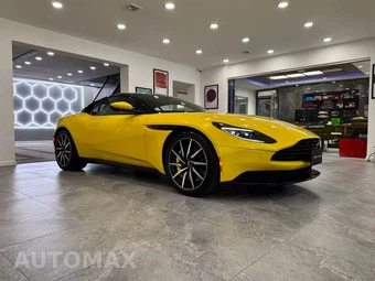 2020 Aston Martin DB11 V8 Coupe - miniatura 3