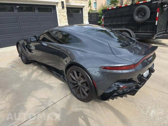 2020 Aston Martin Vantage - miniatura 2