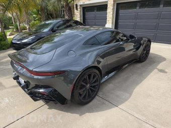 2020 Aston Martin Vantage - miniatura 3