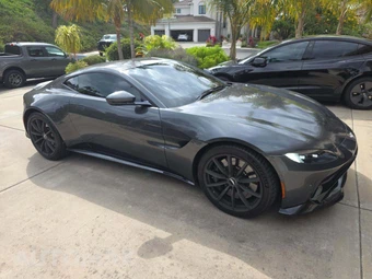 2020 Aston Martin Vantage - miniatura 4
