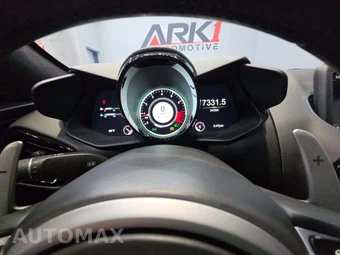 2020 Aston Martin Vantage - miniatura 9