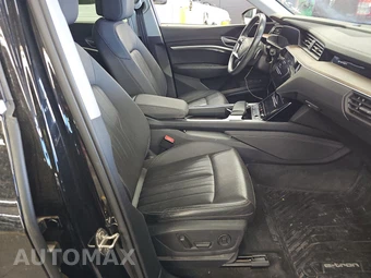 2020 Audi e-tron Sportback Premium Plus – miniatura 8