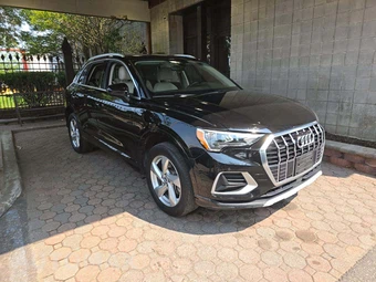 2020 Audi Q3 2.0T Premium - miniatura 4