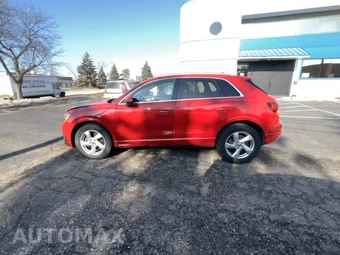 2020 Audi Q3 2.0T Premium – miniatura 3