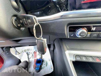 2020 Audi Q3 2.0T Premium – miniatura 9