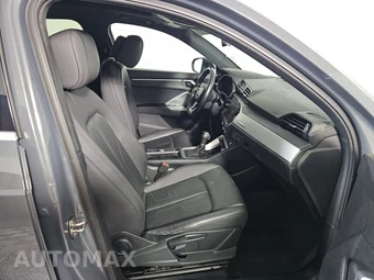2020 Audi Q3 2.0T Premium – miniatura 8