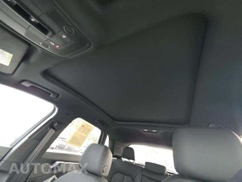2020 Audi Q3 2.0T S line Premium – miniatura 11