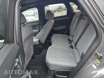 2020 Audi Q3 2.0T S line Prestige – miniatura 13