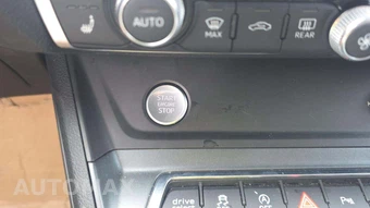 2020 Audi Q3 2.0T S line Prestige – miniatura 22