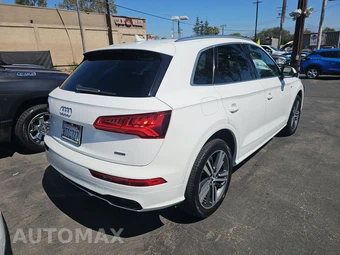 2020 Audi Q5 Plug-In Hybrid Premium Plus - miniatura 4