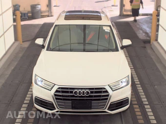 2020 Audi Q5 Premium – miniatura 2